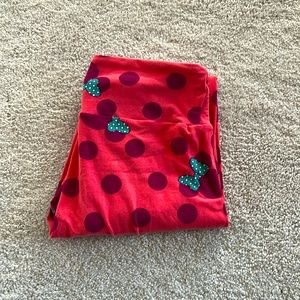 Pink Lularoe One size fits all leggings